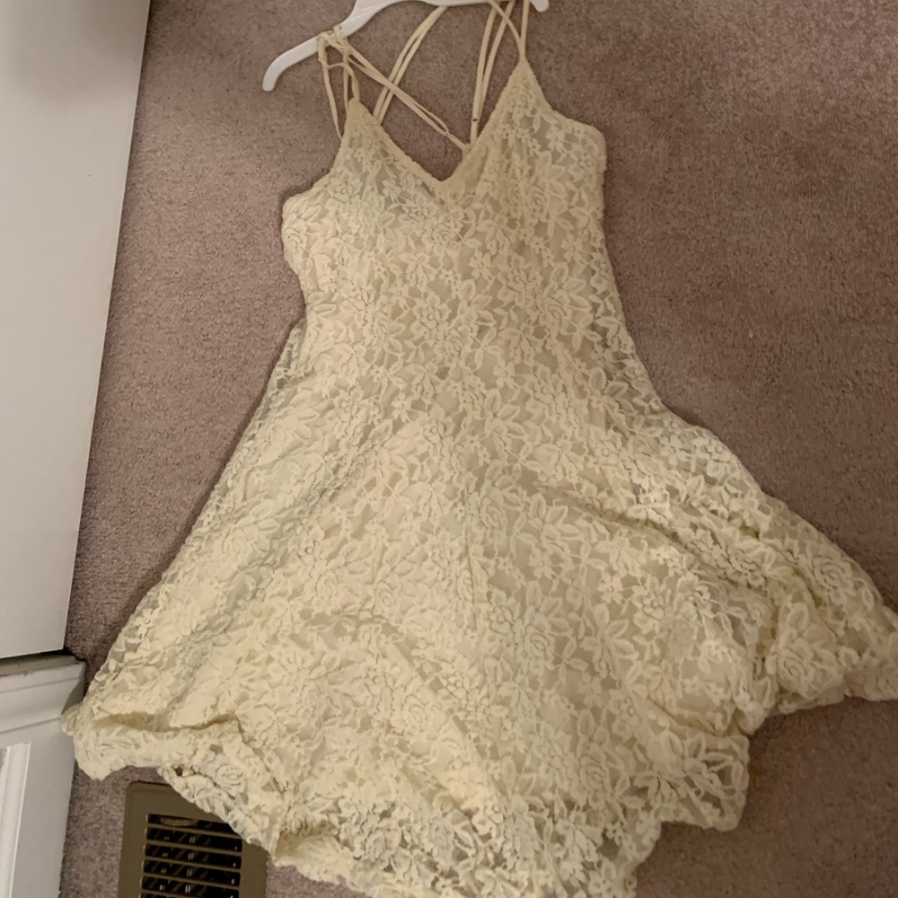 never worn tan dress